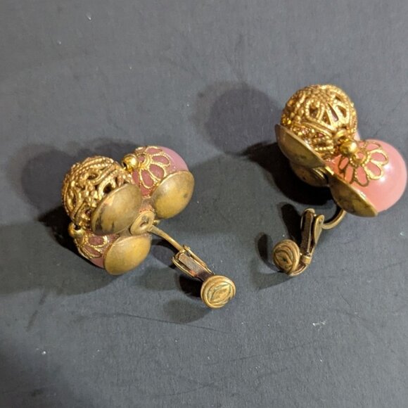 Vintage Pink Bead & Filigree Clip-On Earrings Costume Jewelry Retro Style - Picture 5 of 7